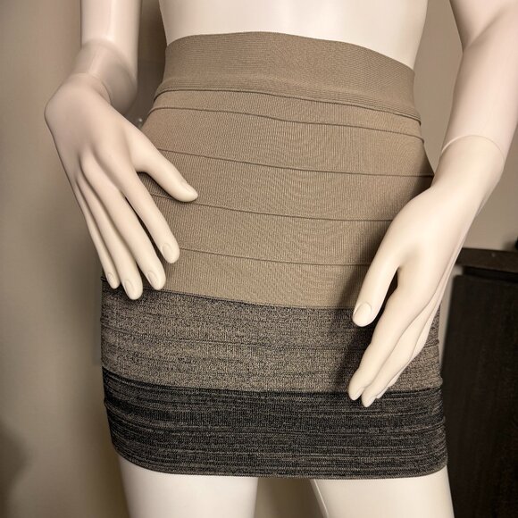 Guess Strip Mini Skirt SIze M - Picture 1 of 6